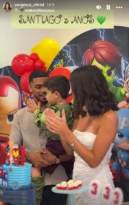 Sara Jesus com o filho, Santiago, e com o ex, pai do menino