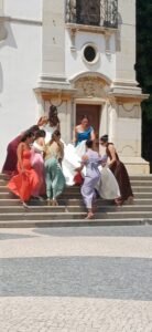 Margarida Amaral Domingues chega à igreja para casar com Gonçalo Ramos! Veja as fotos exclusivas do vestido